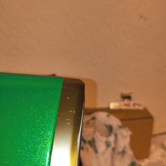 Stanley Shamrock Green Flask with Box Limited Edition - Picture 9 of 10